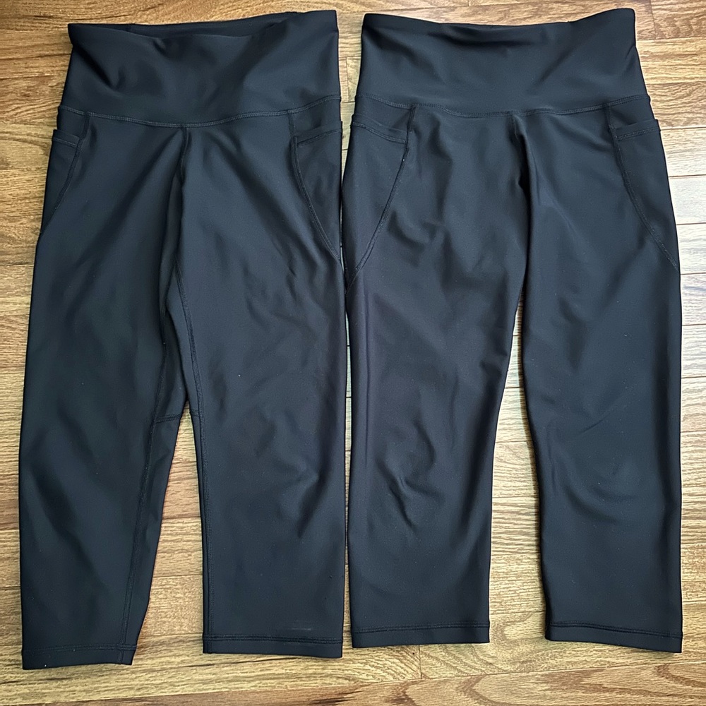 Old Navy Powersoft Capri Leggings Set of 2